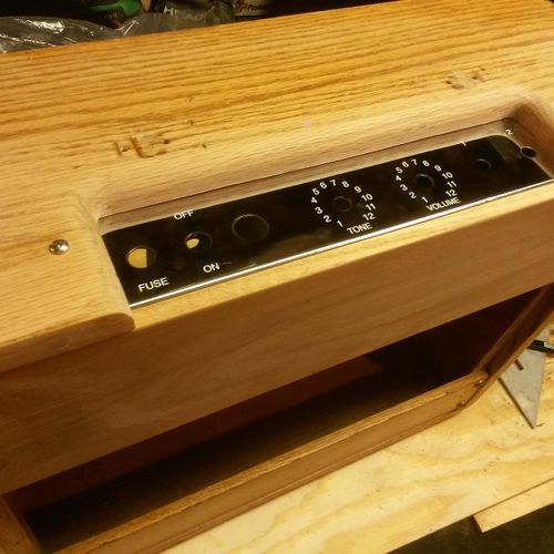 Guitar cabinet routed for top load amp chassis (Cl