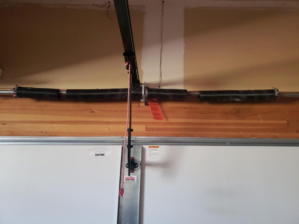 Know how to recognize a broken spring. This garage