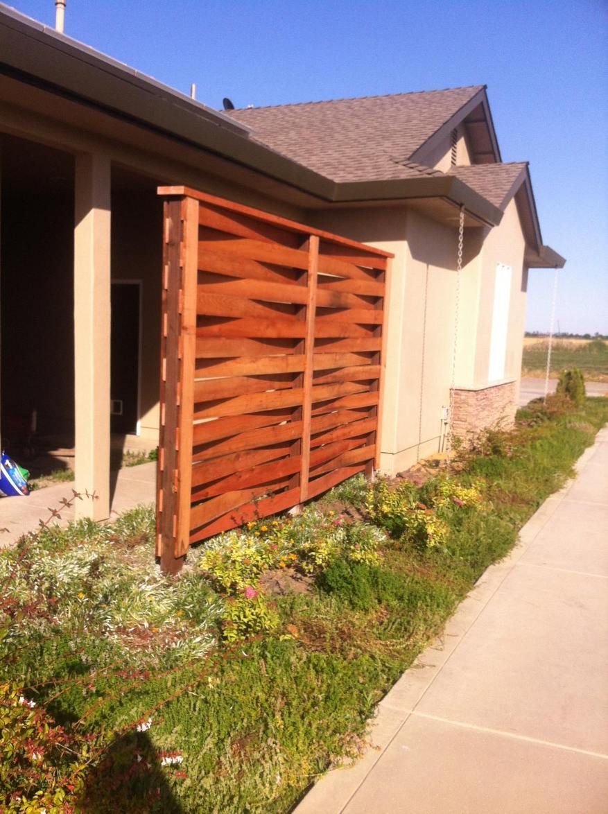 Horizontal Weave with Redwood Heart Grade (Privacy