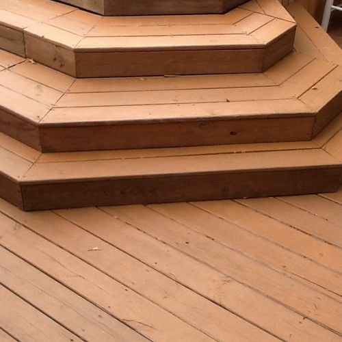 Steps addition and deck refinish in Mounds, Ok.