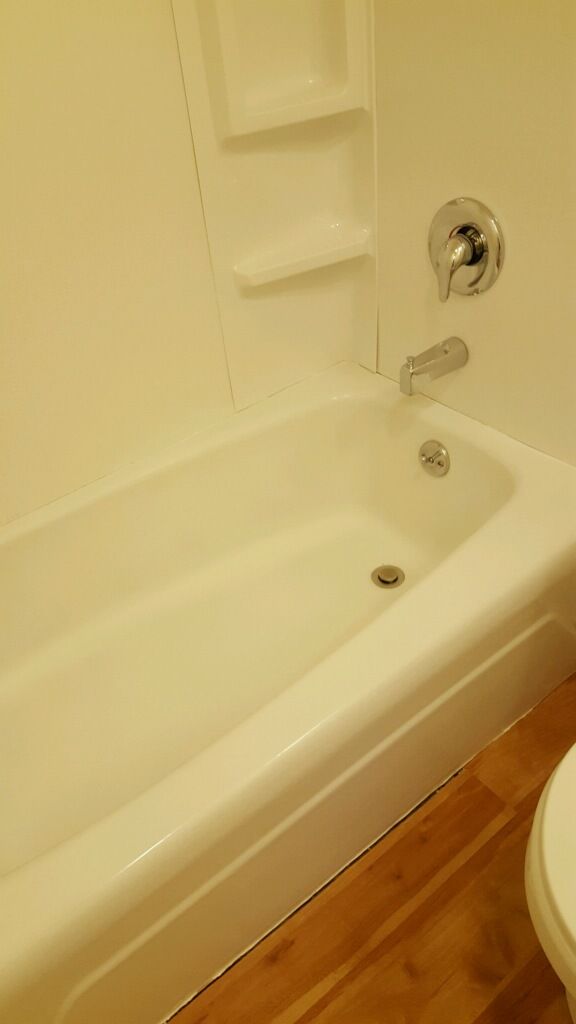 After photo of tub -- Missoula house cleaning