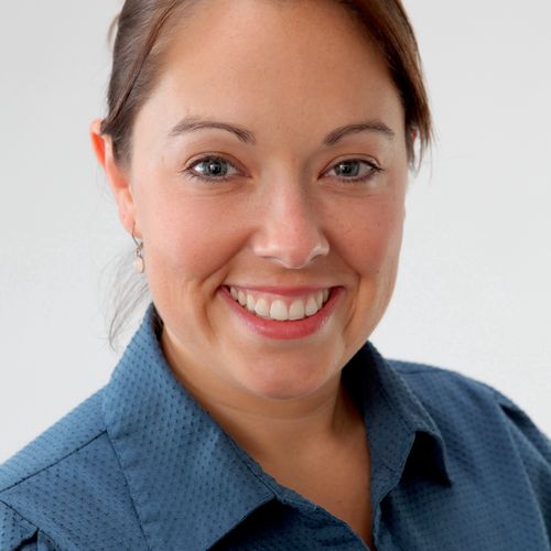 Dr Alison Main, D.C. Chiropractor