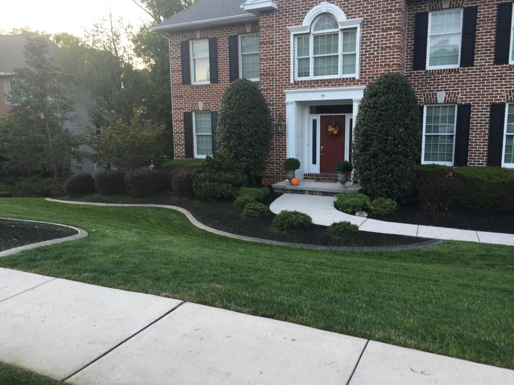 Final lawn of the day on a Saturday afternoon to w