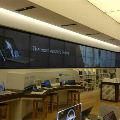 Microsoft Store Orlando LCD Display installation