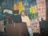 Always relaxed and ready to work on stage to make 