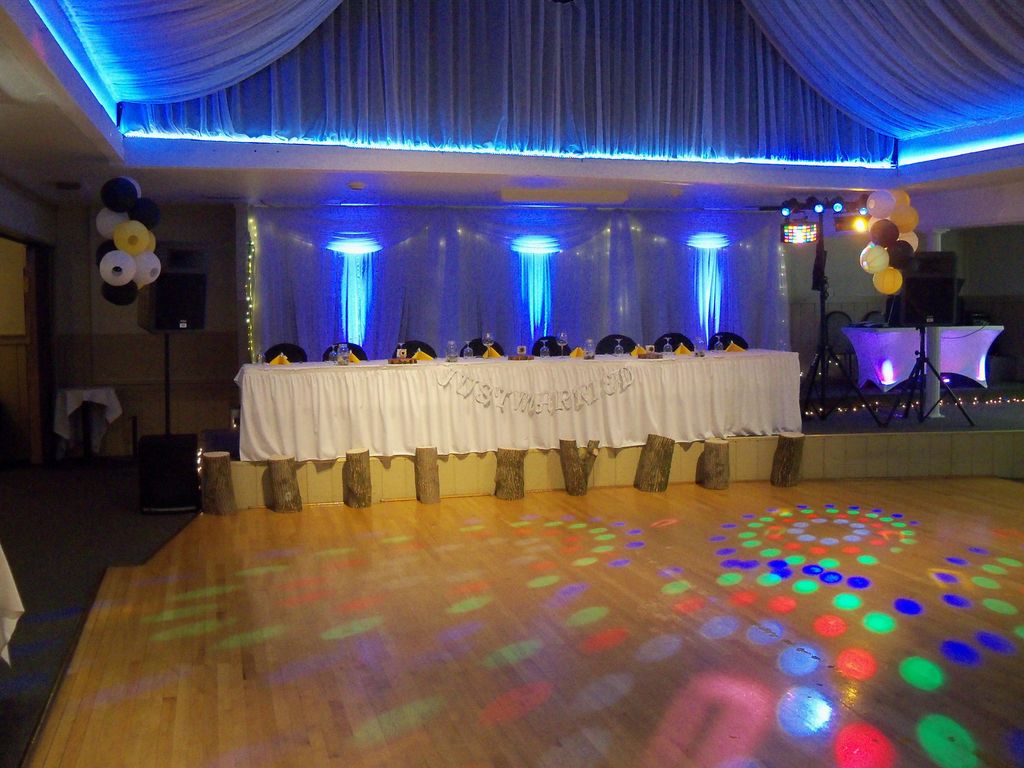 Head Table Uplighting