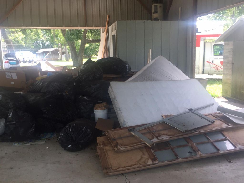Foreclosure Clean Out - Brazoria 
