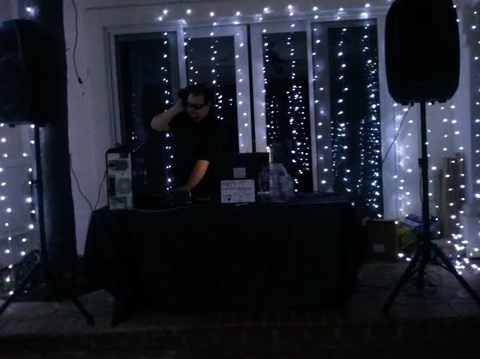 This is me rocking my mobile setup at a huge mansi