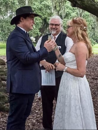 Chas August: Wedding Officiant