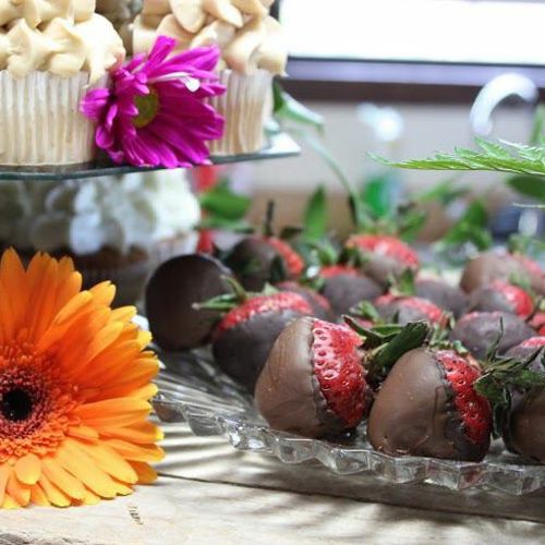 Dipped fruit with cupcakes for a Bridal Event.