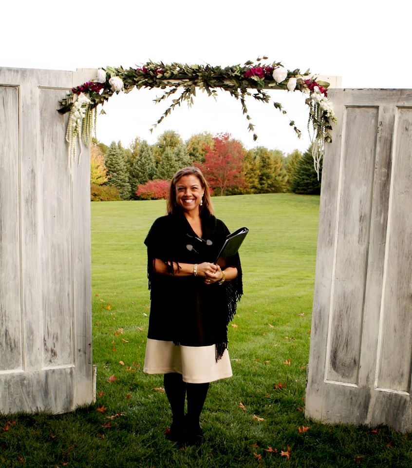 A personalized and heartfelt ceremony to make your