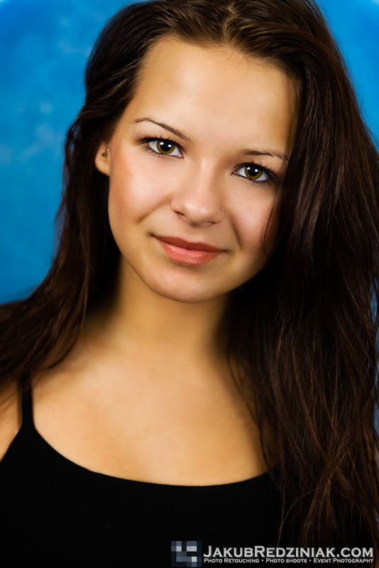 Headshot of model/actress taken in portable studio