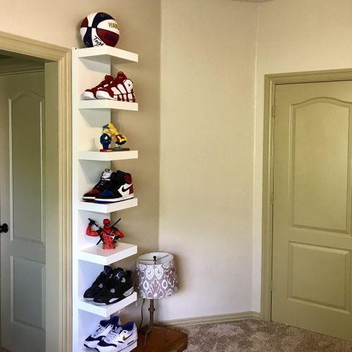 Organize the shoes with fancy display together wit