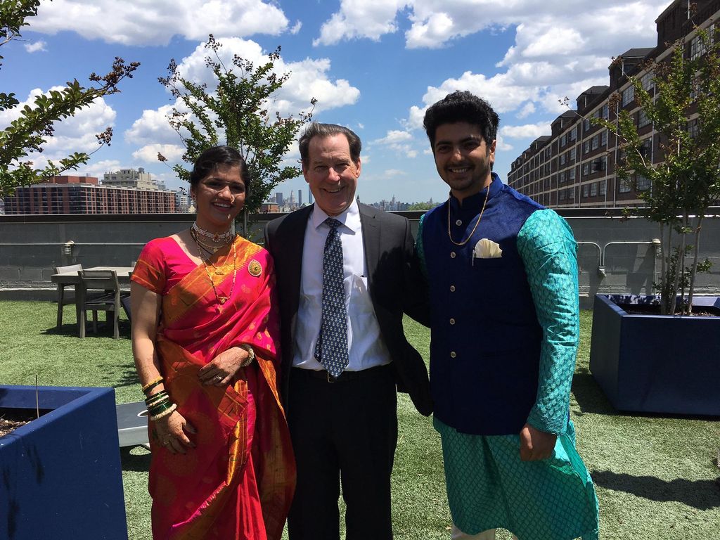 This was the first wedding I performed mixing Hind