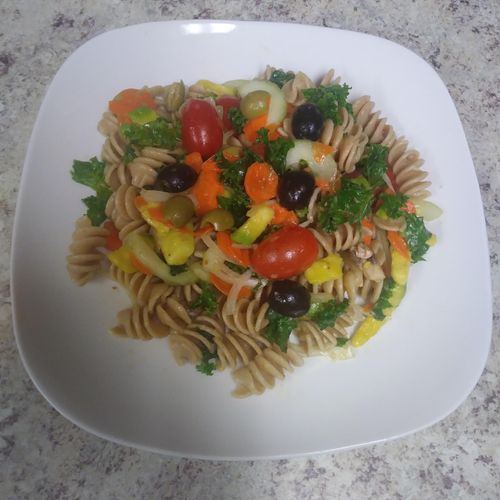 Really quick and tasty Italian pasta salad