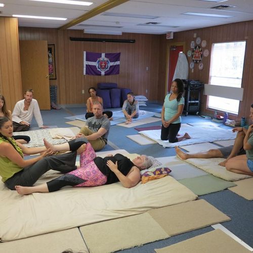Teaching SomaVeda® Thai Yoga, a Natural Medicine h