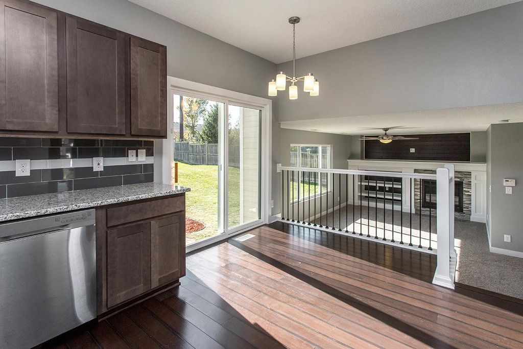 Flooring: Tile, LVP, Hardwood, Carpet, etc. 
Custo