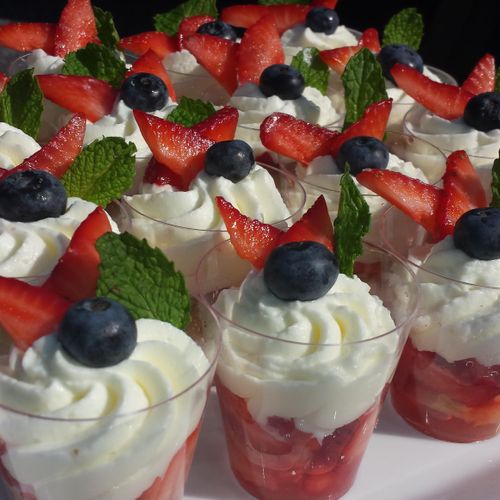 Individual Mini Strawberry Shortcake Trifles!