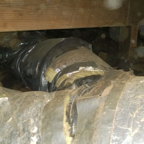 crawl space ducting work (befor)