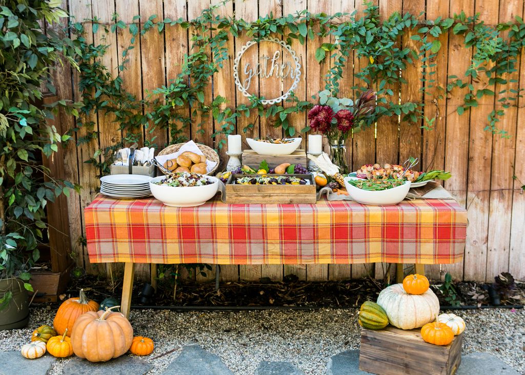 Our favorite fall buffet! (Friendsgiving in Woodla