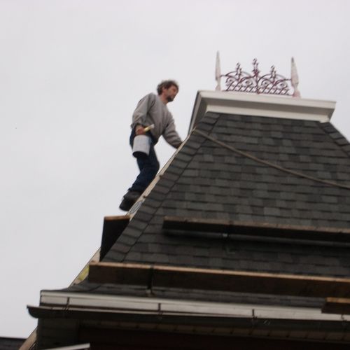 That's me on a unique roof in Jersey Shore.