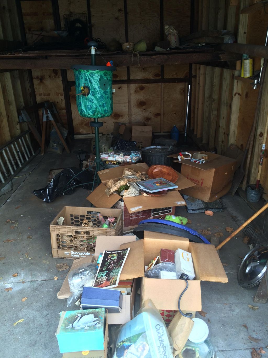 J&M Cleanouts does garage cleanouts
