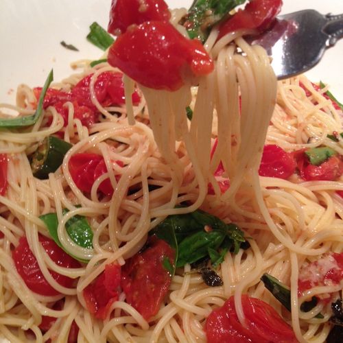 Spaghettini with roasted cherry tomatoes and fresh