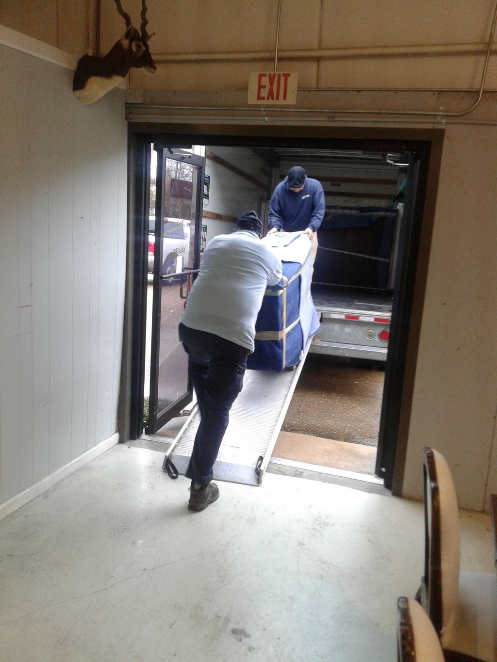 Moore direct moving services 
5 star moving servic