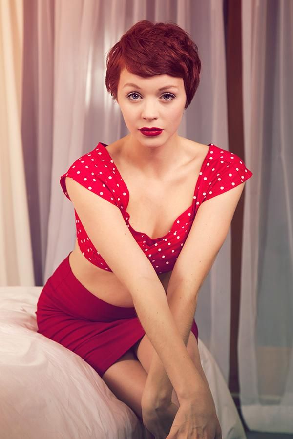 An extremely fun vintage shoot in a Baltimore hote