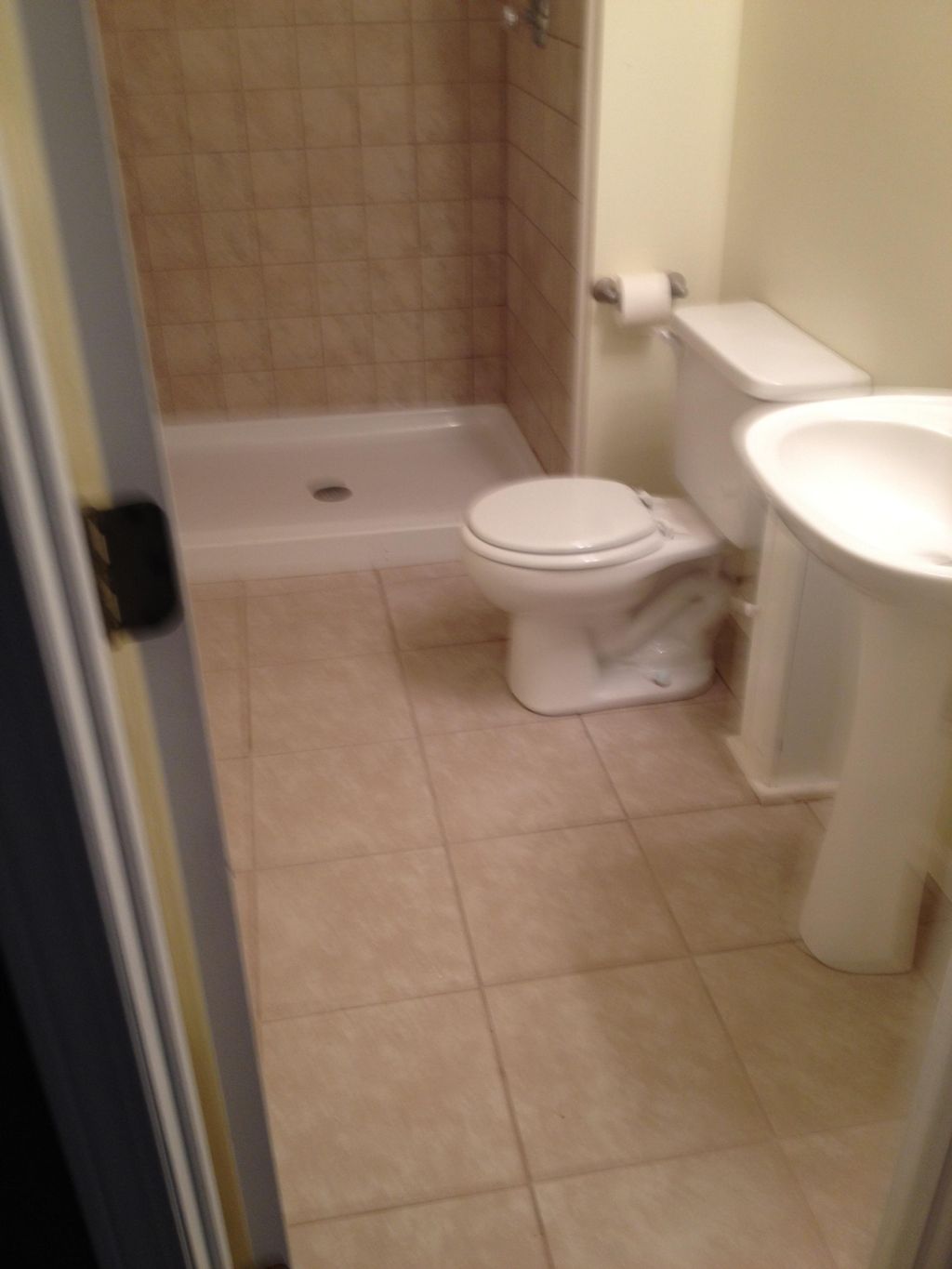 Floor complete with toilet and vanity set