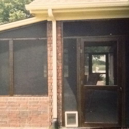 Bricked, screened-in, covered patio room. Turley, 
