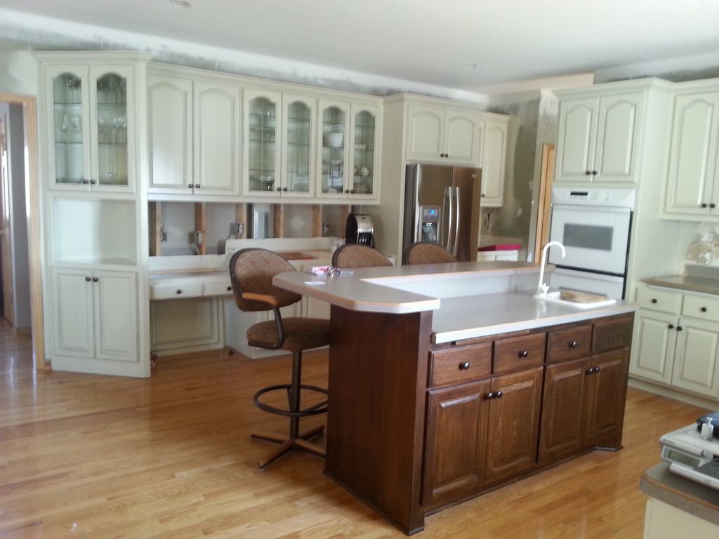 kitchen cabinet enamel was natural Oak