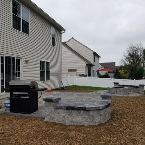 Harrisburg Patio, Sitting Wall, and Firepit