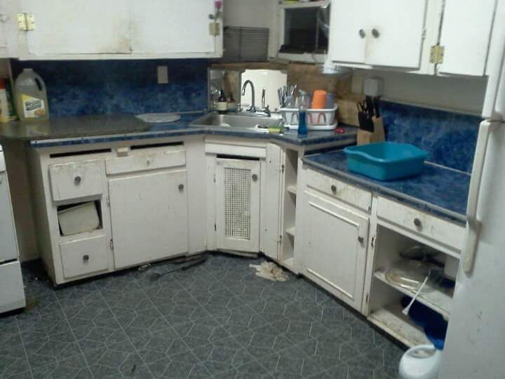 befor we did the lower cabinets and flooring