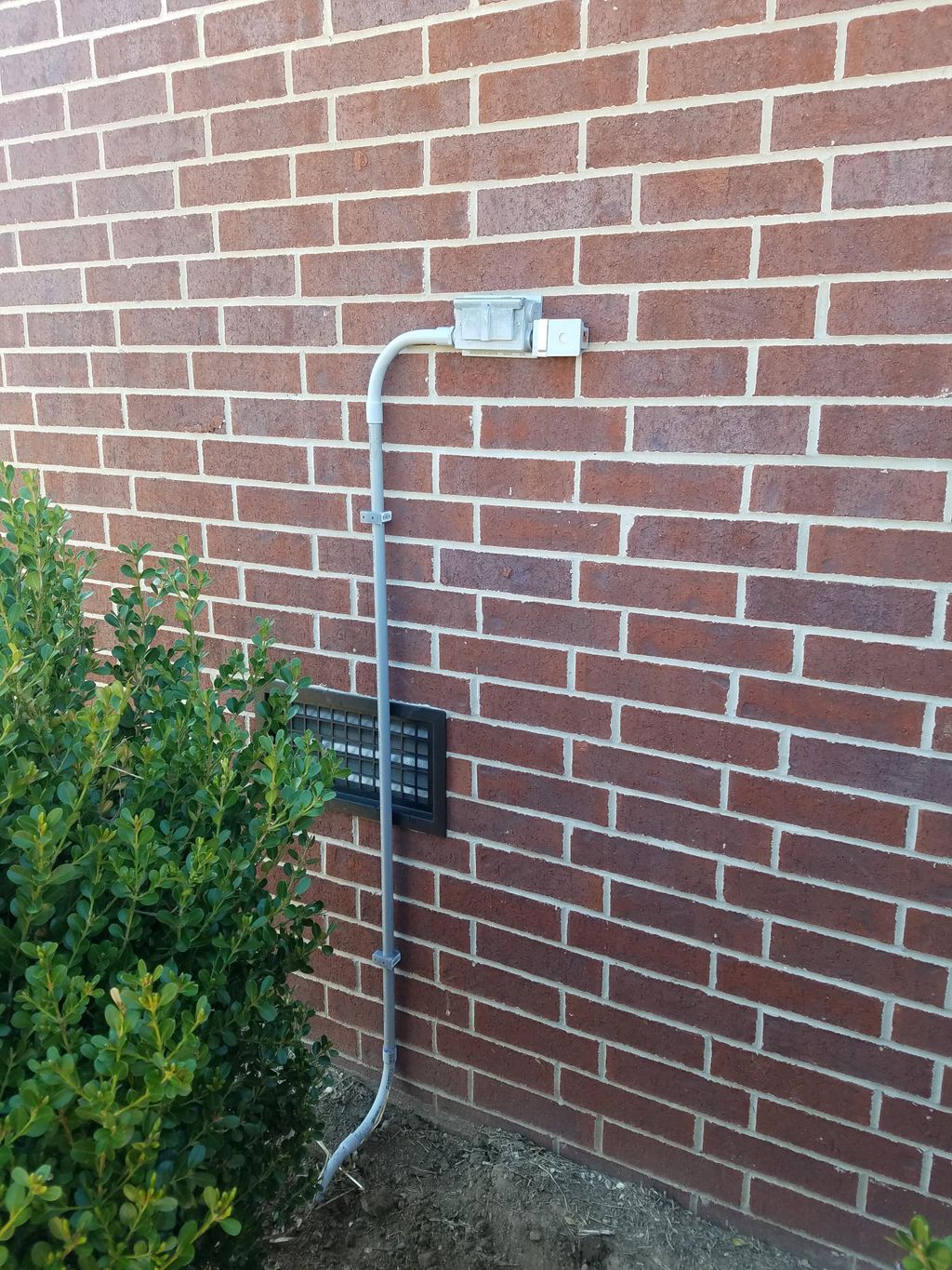 Power being ran to outdoor spotlight with dusk to 