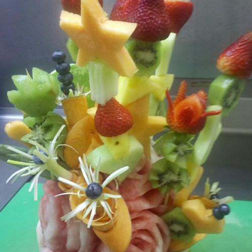 fresh fruit arrangements