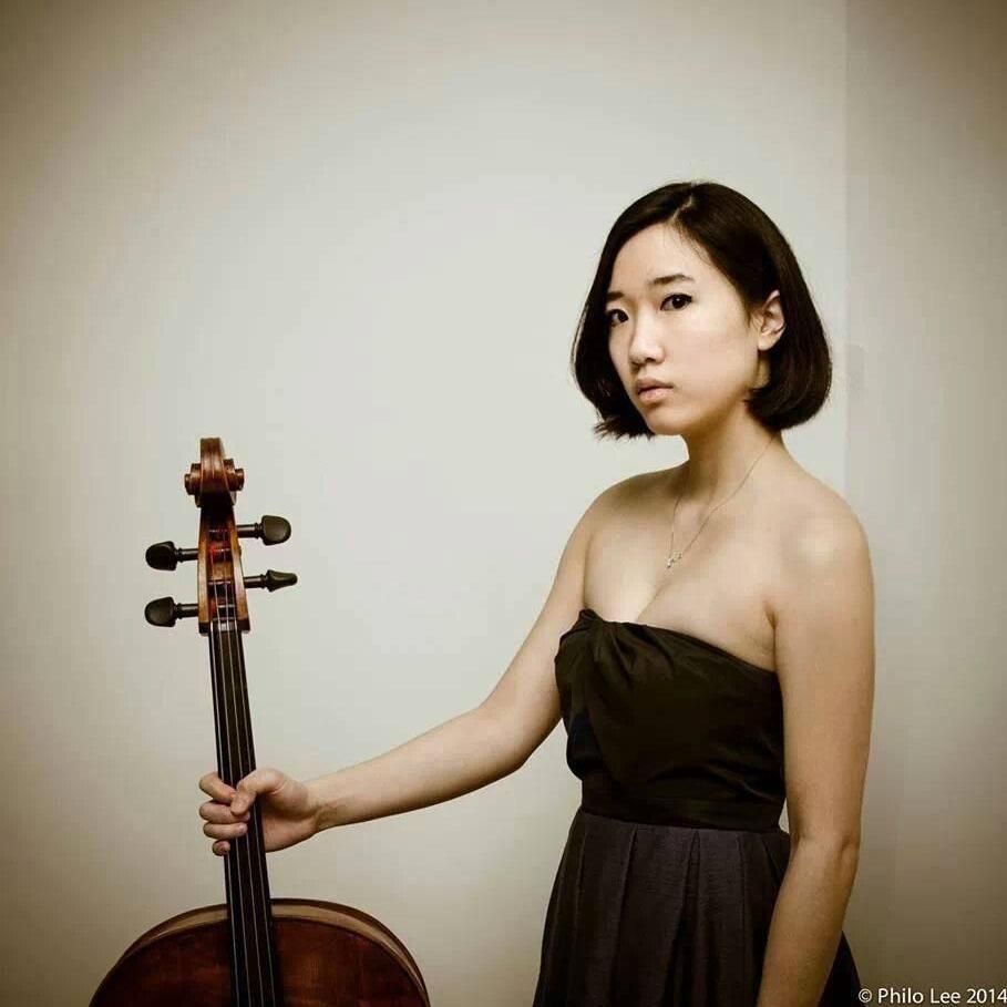 Yu Yu's Cello Lesson