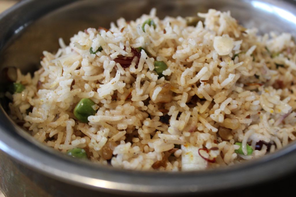 Shahi Pullao (fragrant Basmati rice with nuts & be