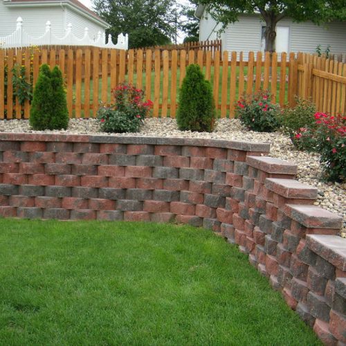 landscaping with retaining wall