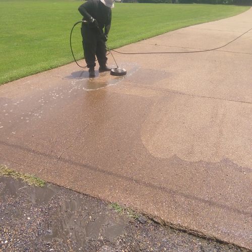 driveway cleaning and staining