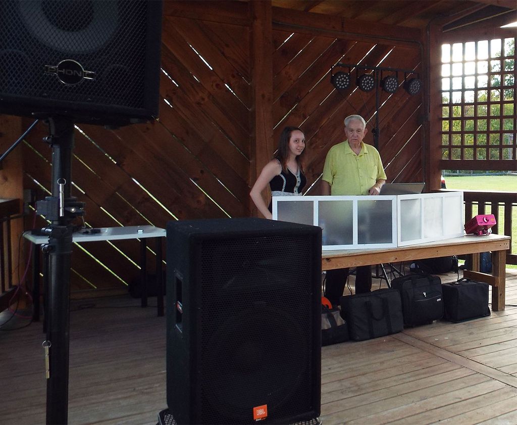 DJ Jim and DJ Tess