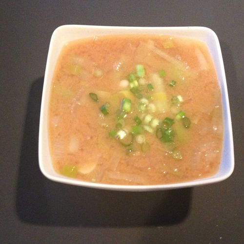 A quick and delicious homemade Miso soup filling e