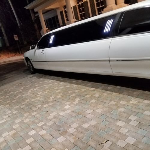 Lincoln Town Car stretch limousine