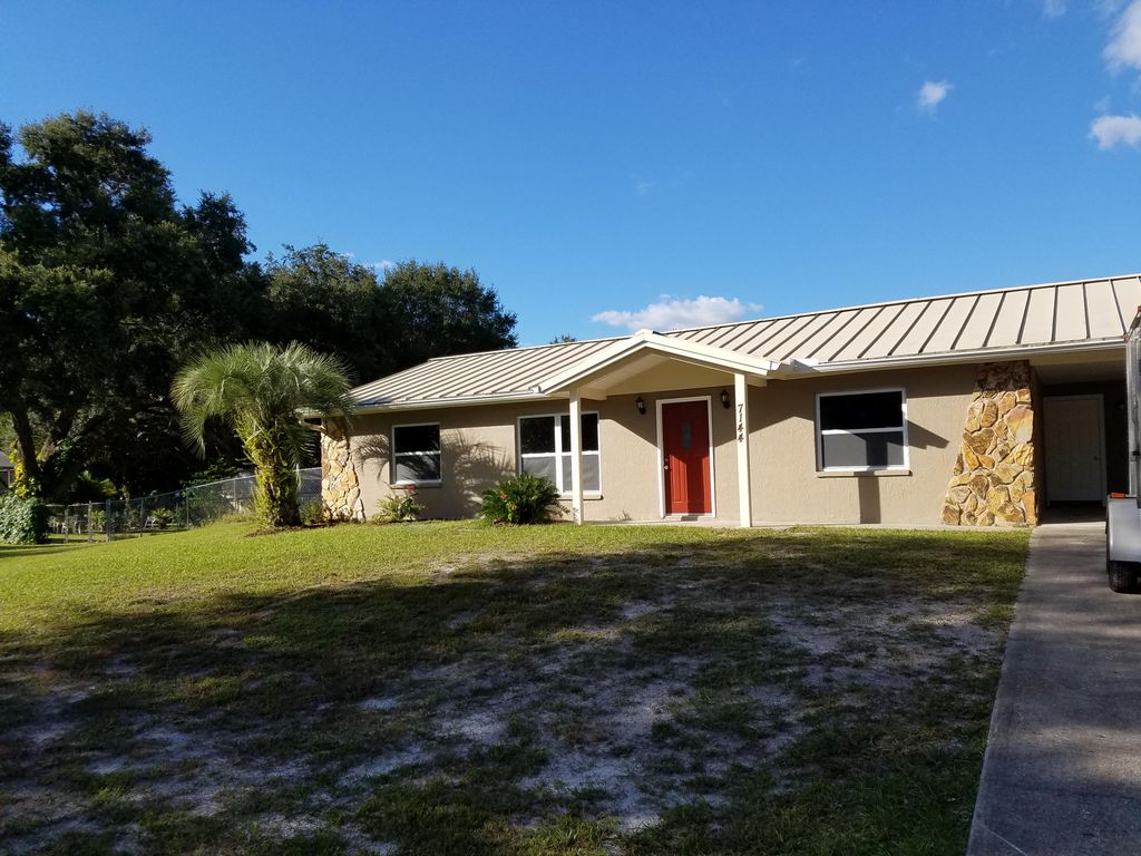 Complete Home Remodel Oct 2016
Restructure Front E