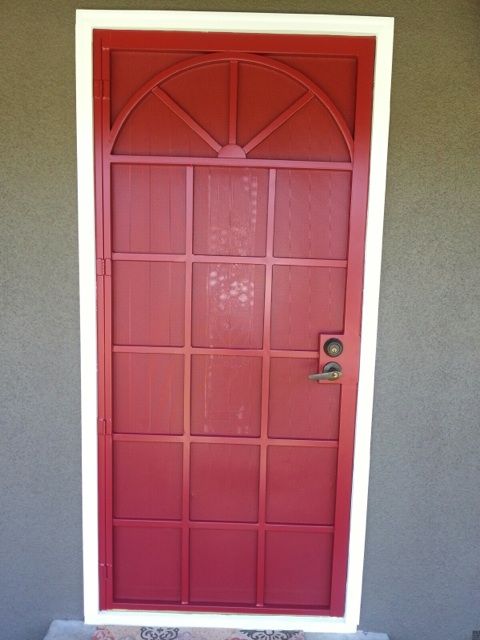 Red Front Door why not do Red on the Screen also!