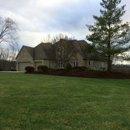 Fresh mulch for this outstanding property.