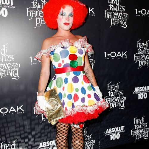 Creative costuming for singer P!NK attending the H