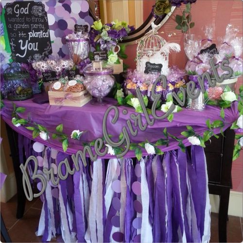 Purple garden theme//
Dessert bar//
Custom-made de