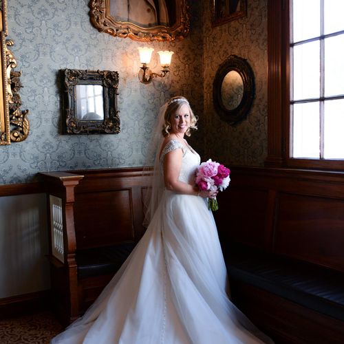 Beautiful Bride at the Stanley Hotel