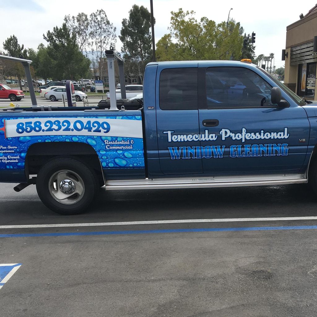 Dennis Dale Temecula Professional Window Cleaning